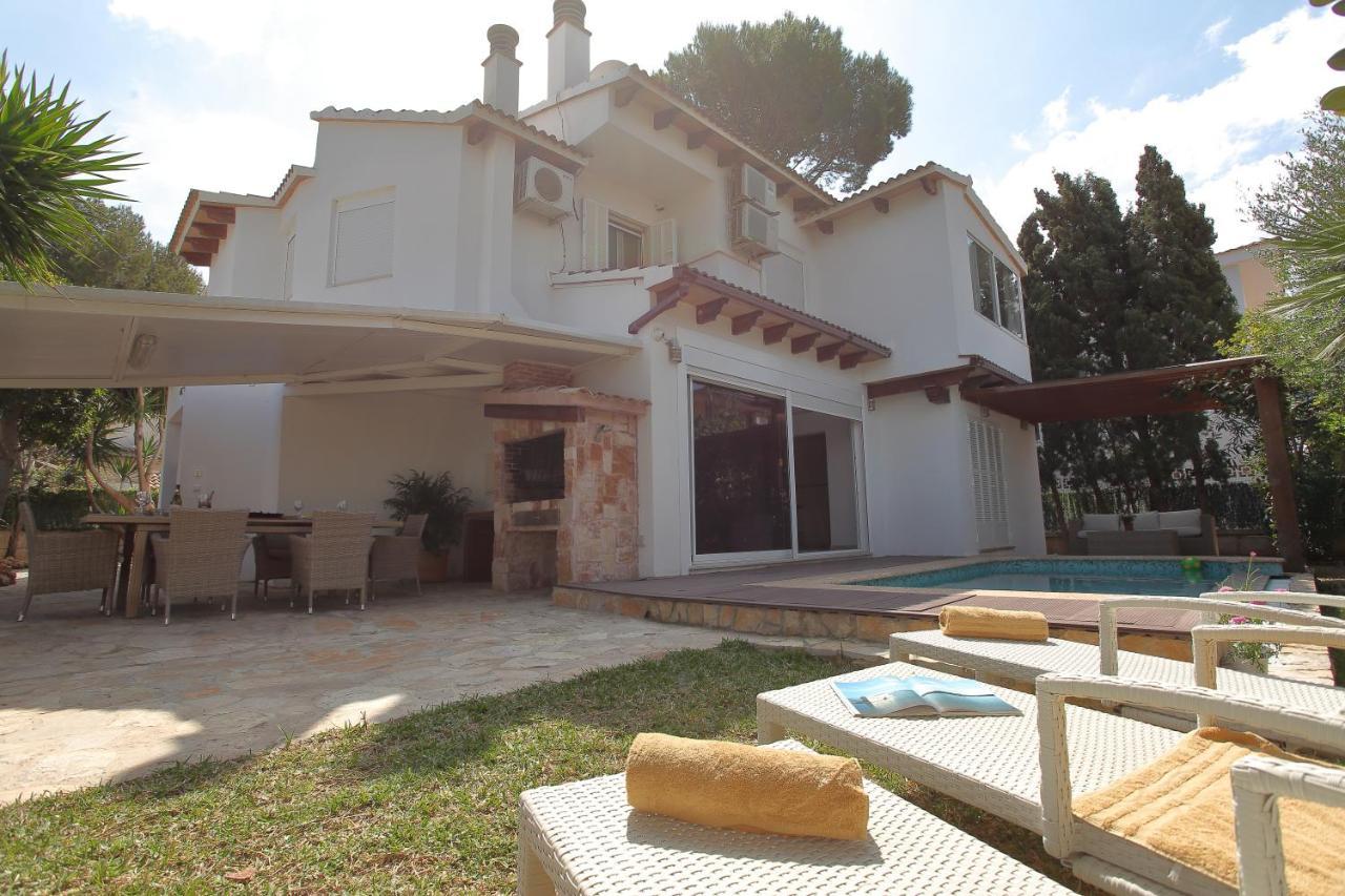 Tropical Garden, Villa With Pool Near The Beach Alcudia  Bagian luar foto